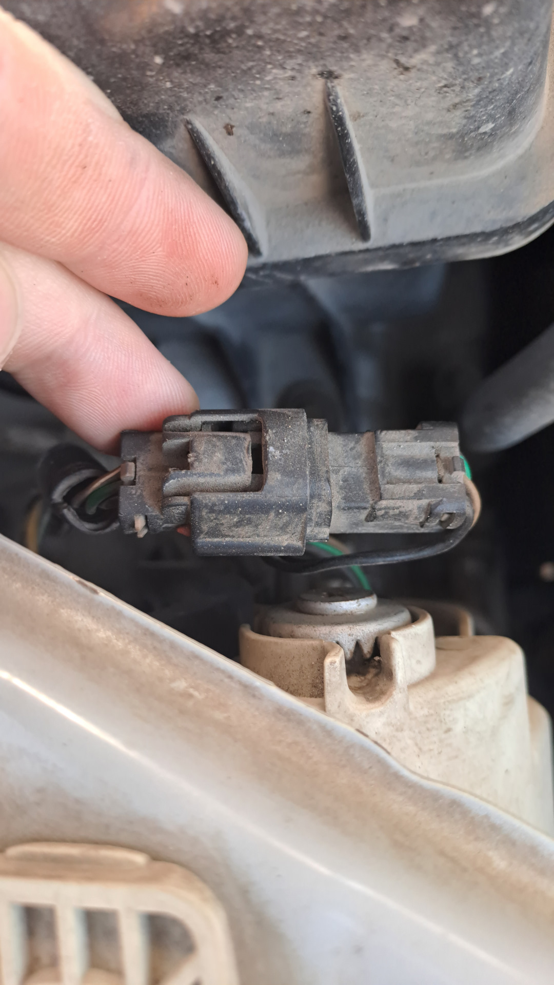 Замена фишек габаритов — Chevrolet Aveo Sedan (1G), 1,4 л, 2010 года ...