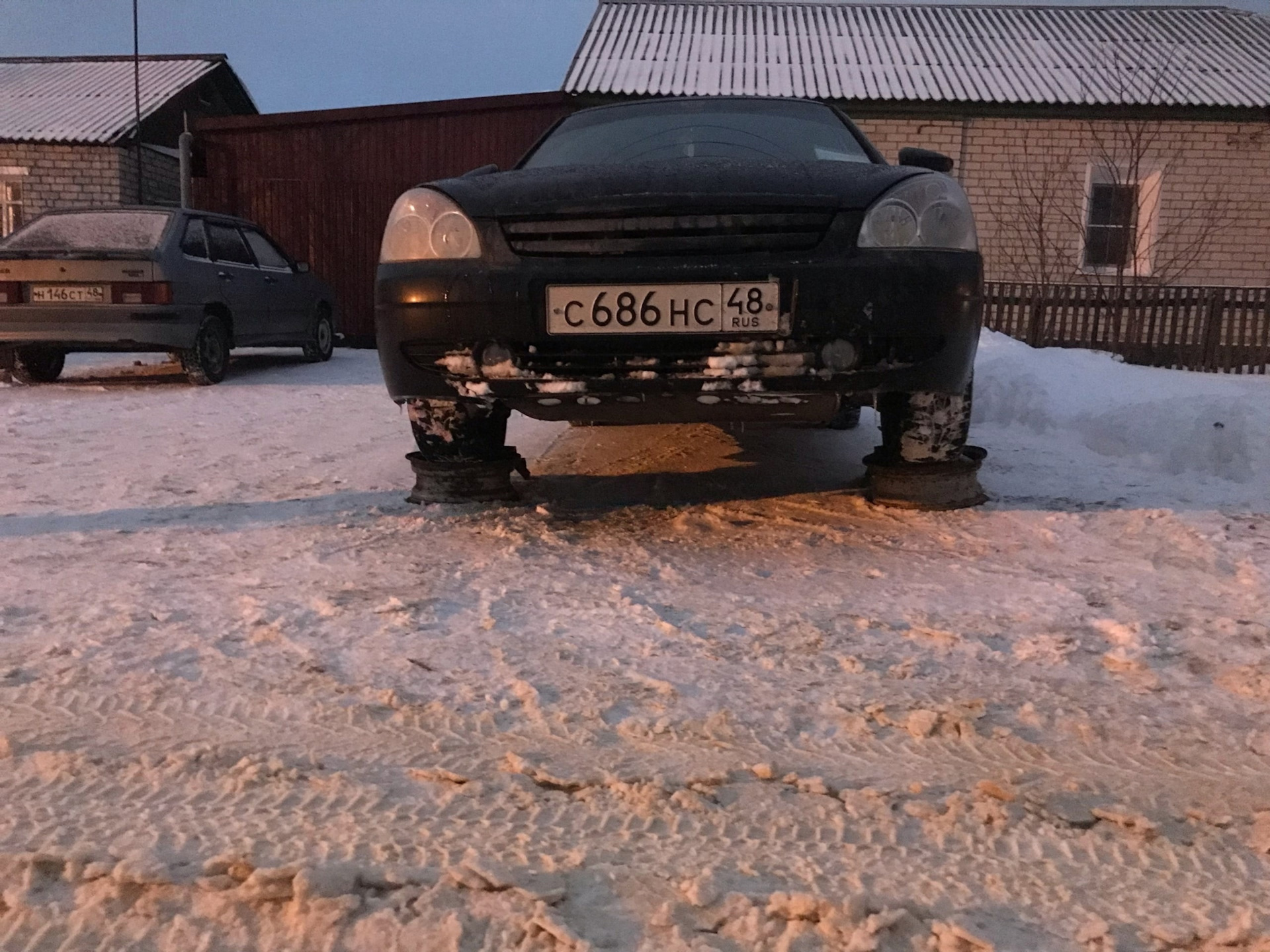 Мини эстакада из дисков. Своими руками. — Lada Приора хэтчбек, 1,6 л ...