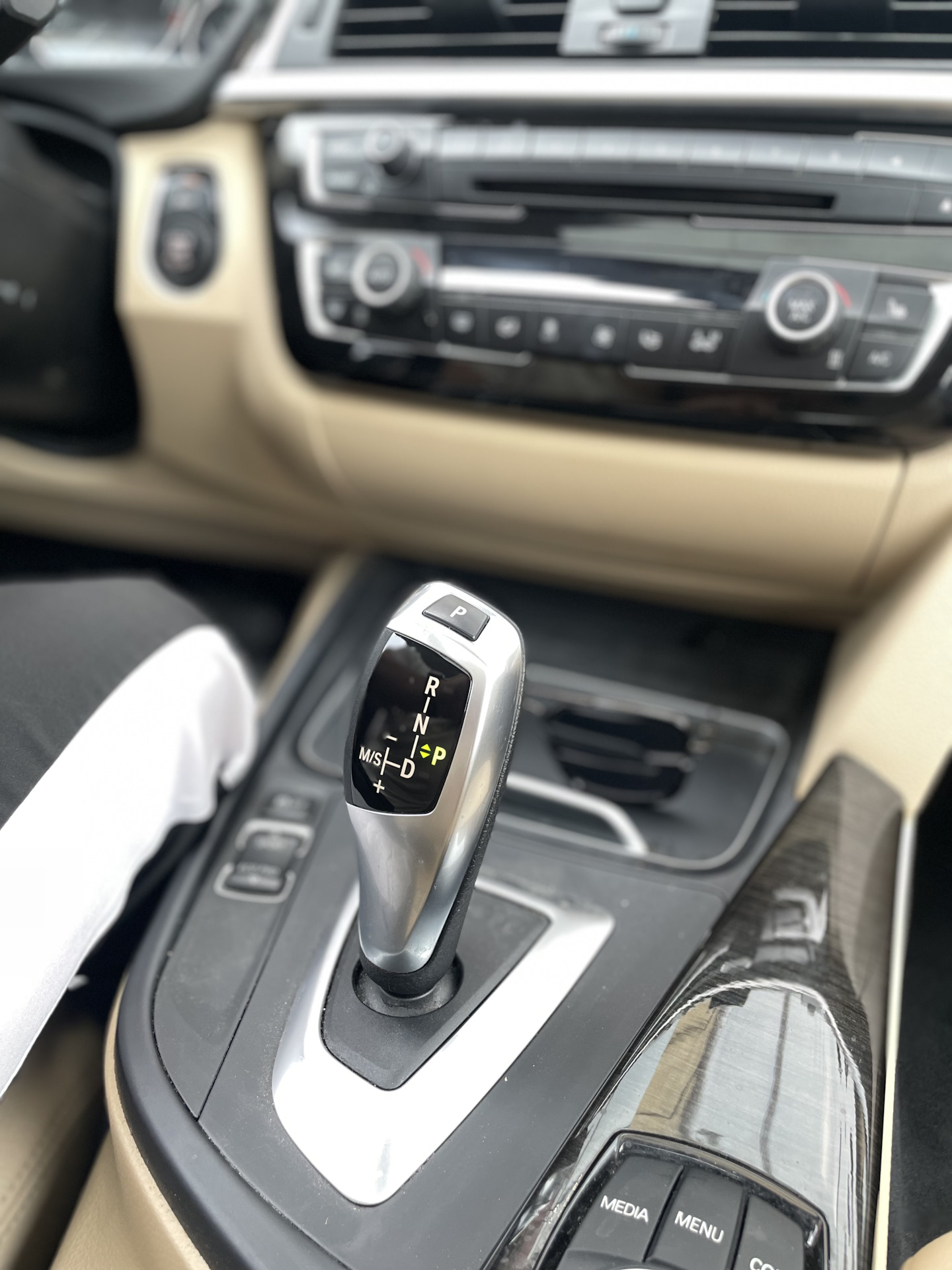 Продажи пост — BMW 3 series (F30), 2 л, 2018 года | продажа машины | DRIVE2