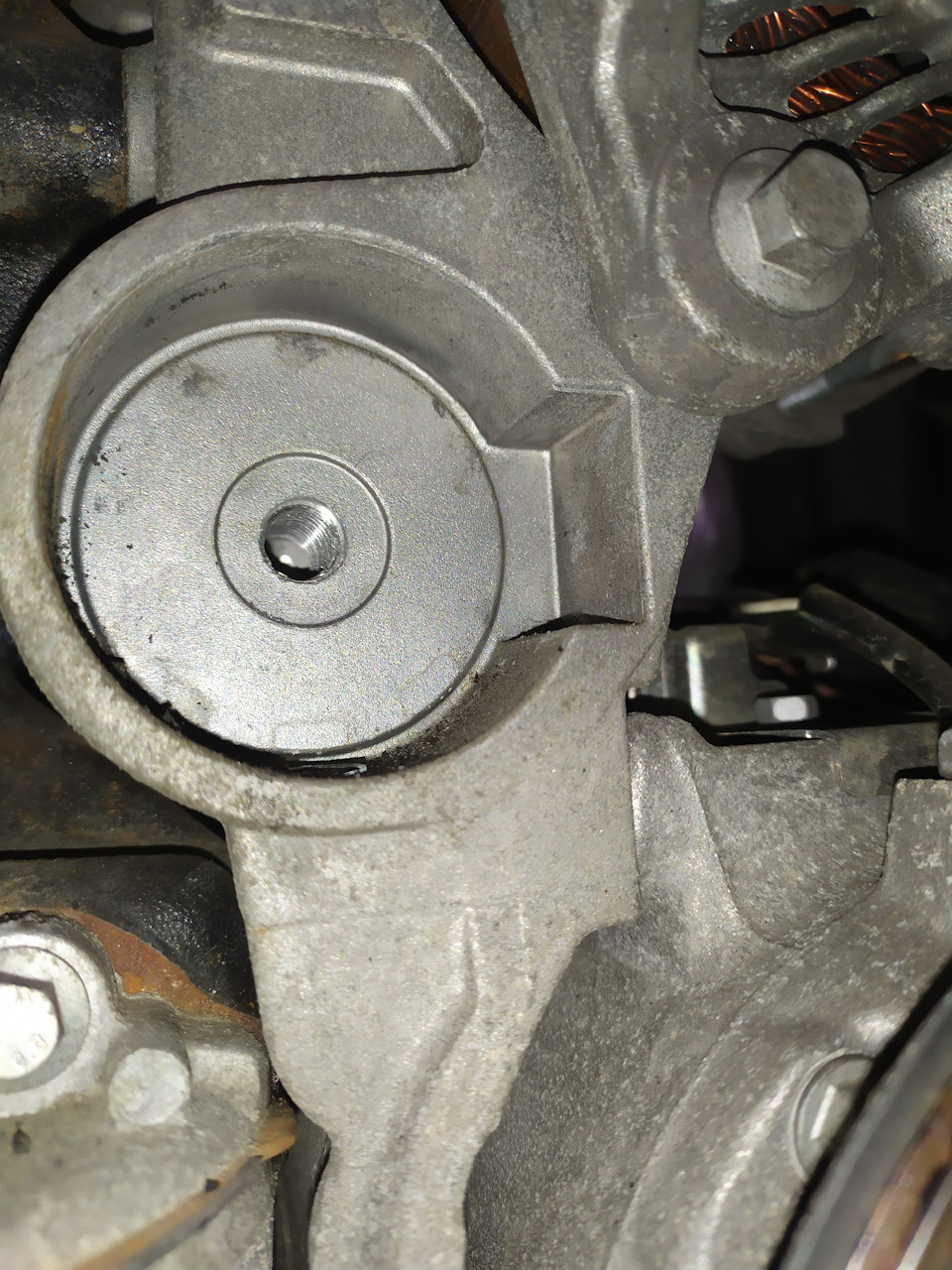 К7м 702 ремень генератора. Замена ремня рено сценик 2. Замена ремня рено сценик 2. Ремень генератора рено сценик рх4. 8 бензин.