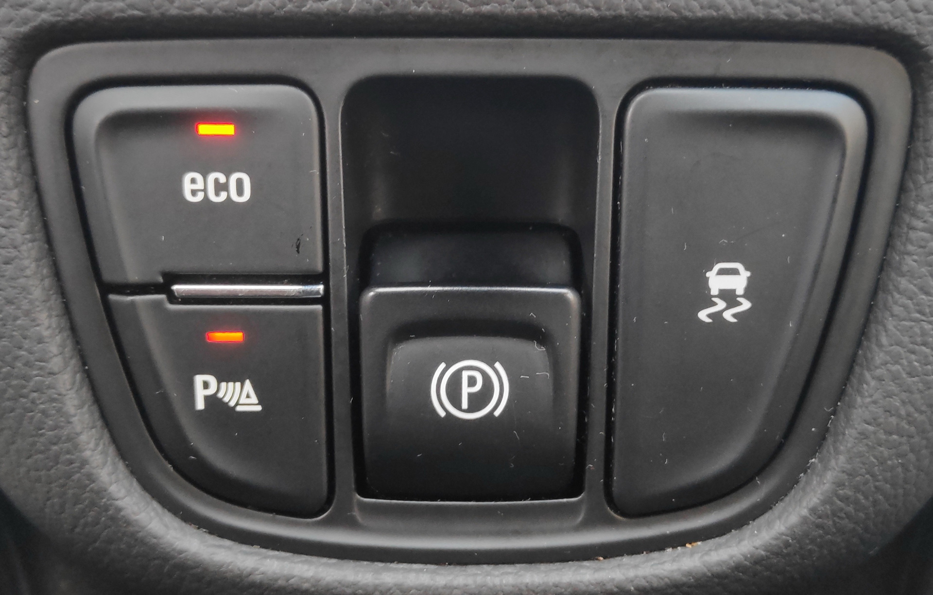Климат эко. Opel Zafira кнопка Eco. Кнопка эко Opel Astra j. Кнопка эко парктроник Opel Astra j.