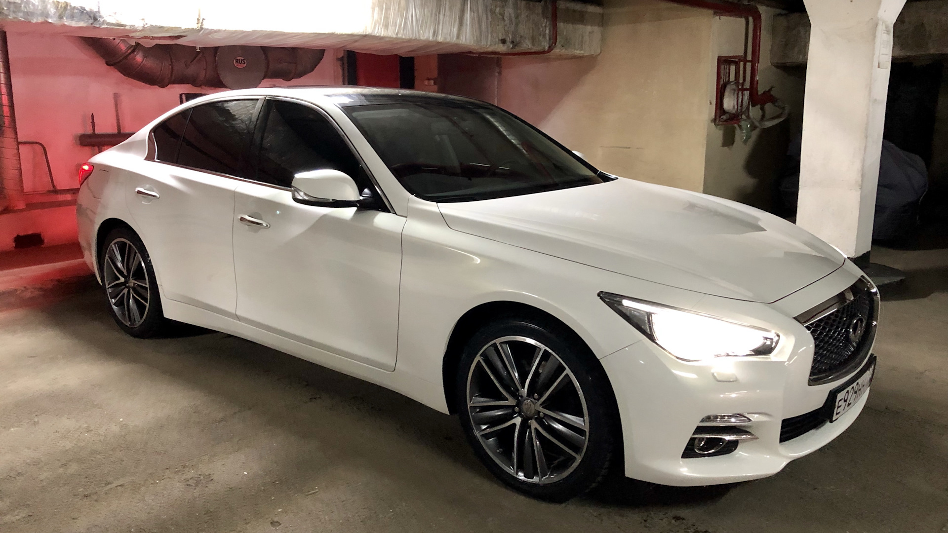 Infiniti q50 Р±РµР»С‹Р№