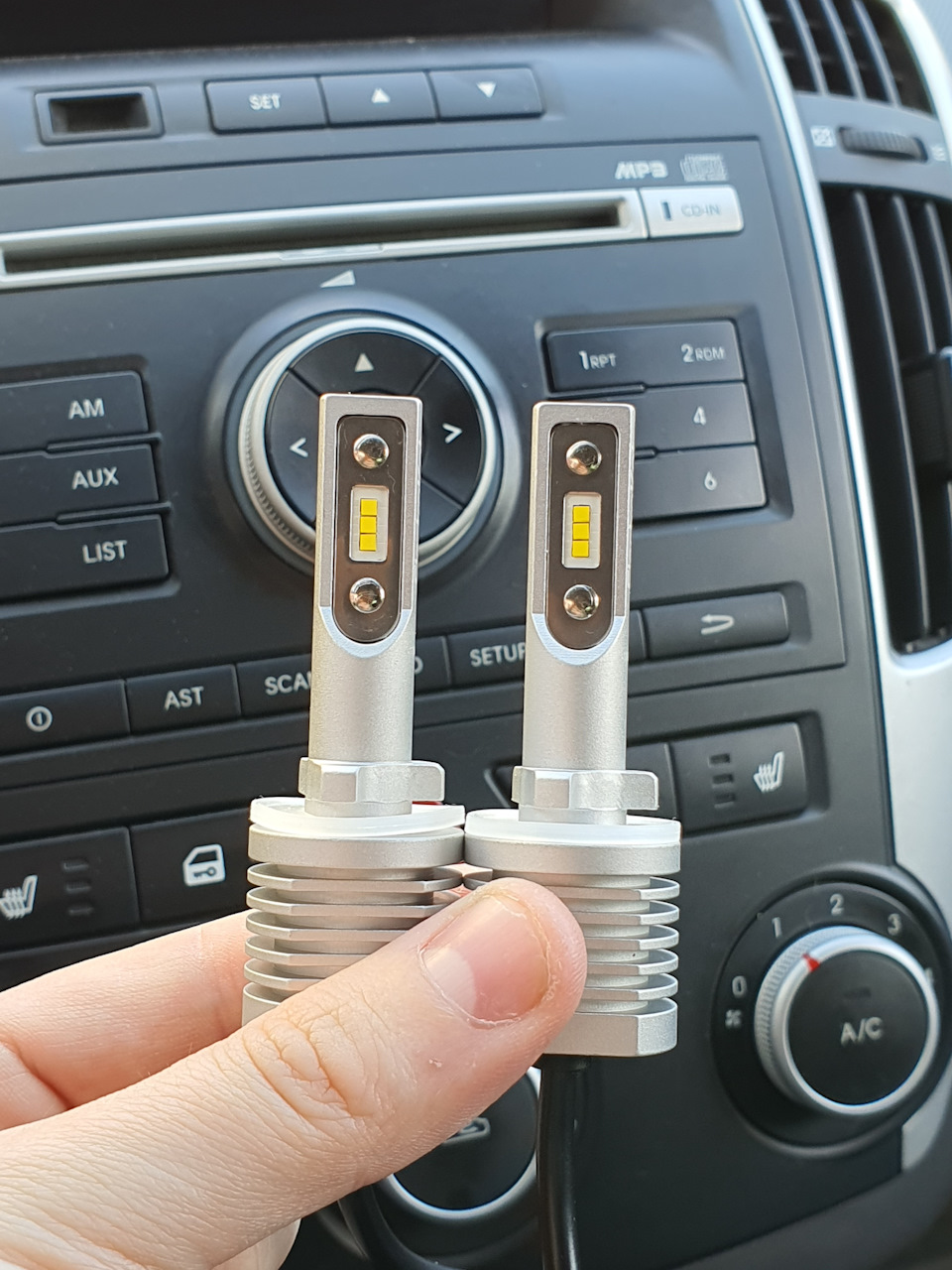 LED лампы в ПТФ — KIA Ceed (1G), 1,6 л, 2010 года | тюнинг | DRIVE2