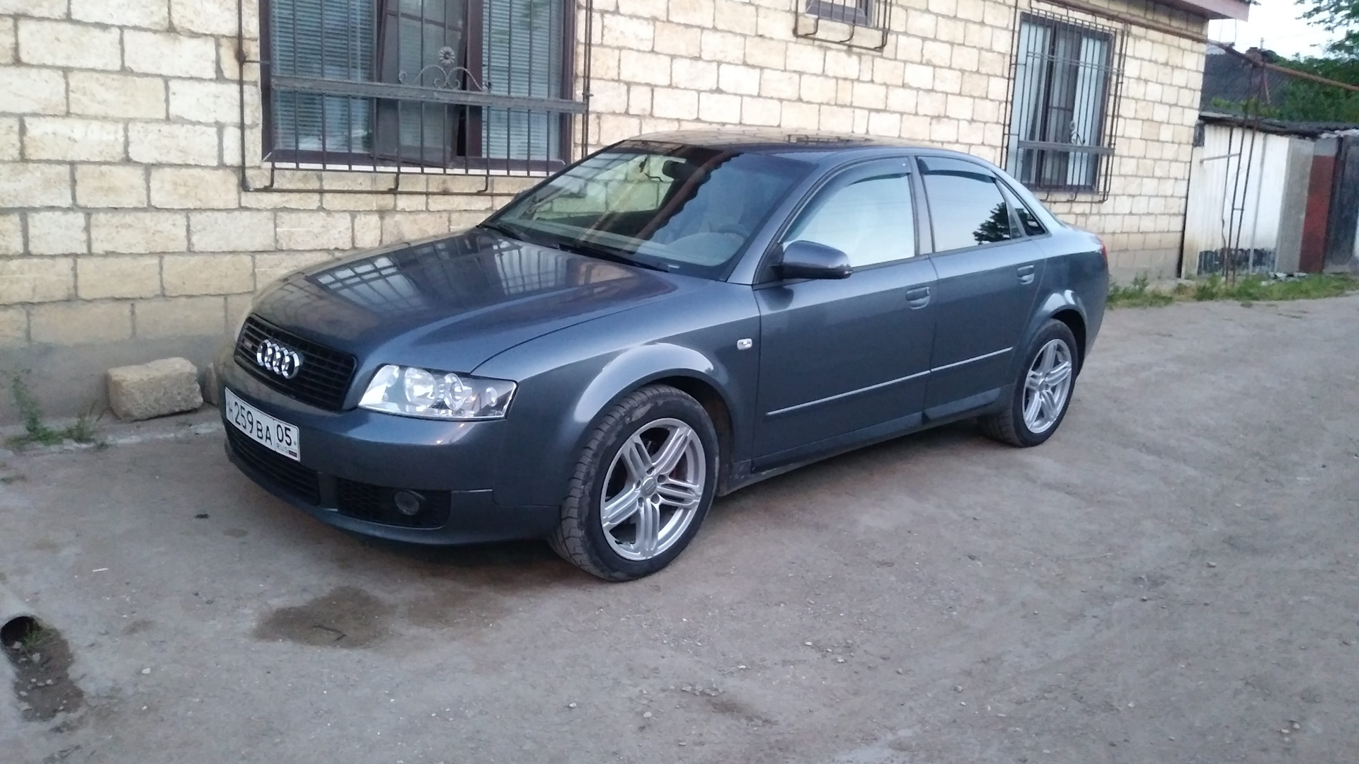 Audi A4 (B6) 1.8 бензиновый 2002 | Б~ Аварский машин на DRIVE2