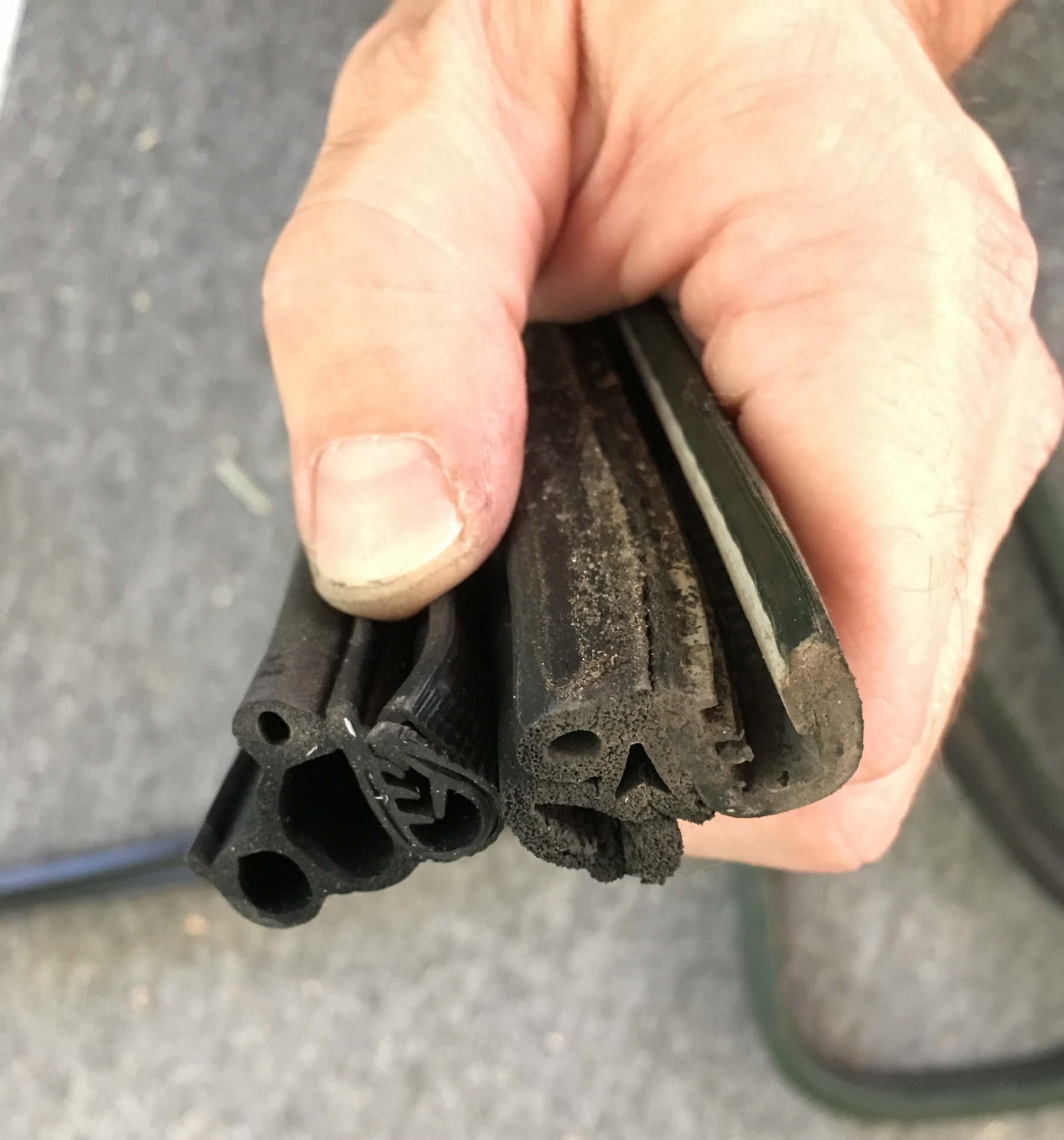 Уплотнители ауди 80 б3. Уплотнитель двери ауди 80 б3. Уплотнитель двери ауди 80 б3. Уплотнители ауди 80 б3. Уплотнитель заднего стекла ауди 80 б3.