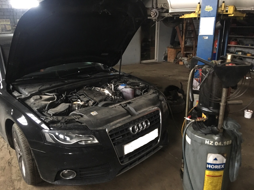 AUDI A4 Avant (8K5, B8) 2.0 TDI