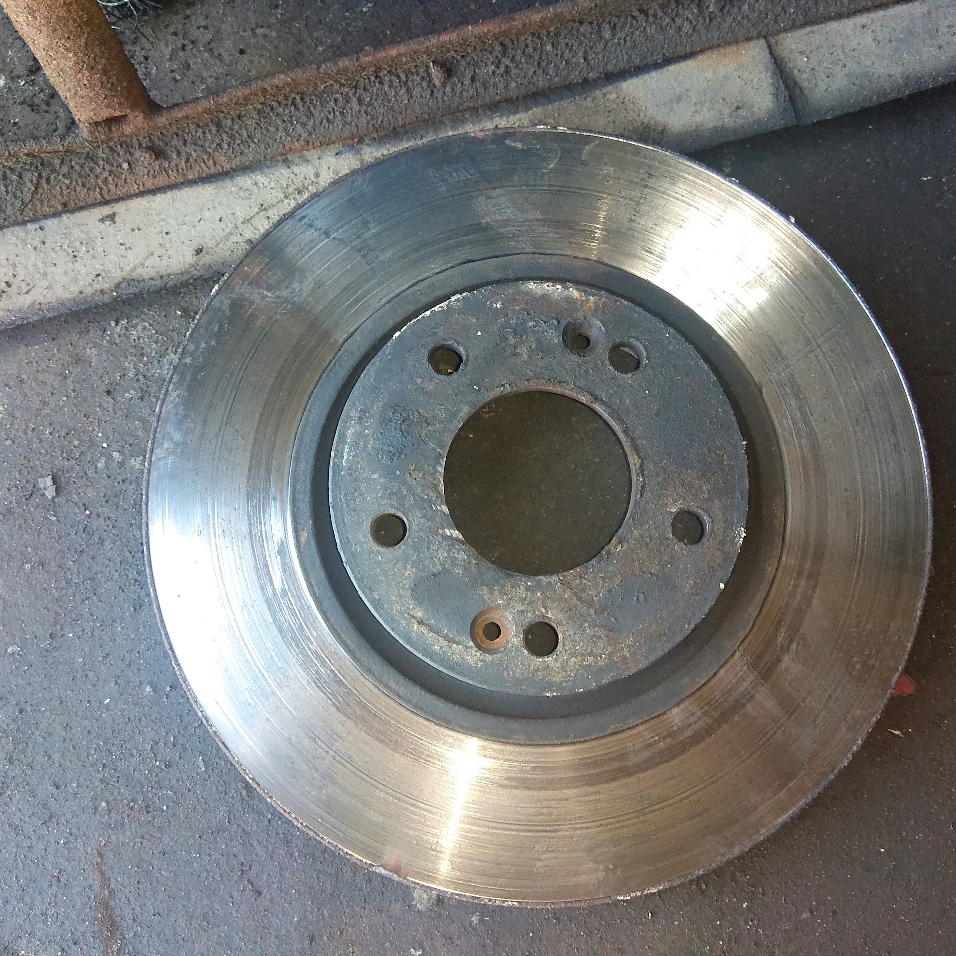 пришло время менять тормозные диски и колодки — DRIVE2