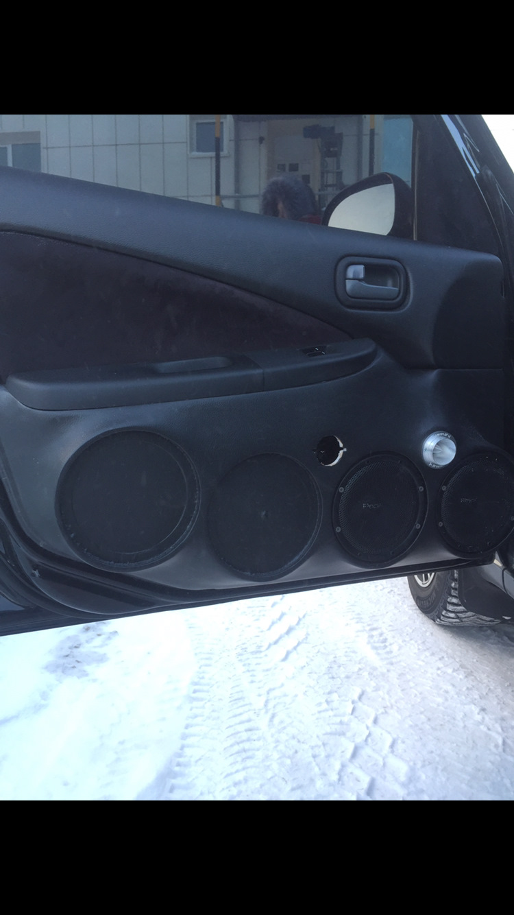 Дверные карты ниссан альмера классик. Обшивка альмера ниссан н16. Покраска дверных карт ниссан альмера классик. Дверные карты ниссан n16. Дверные карты альмера н16 автозвук.