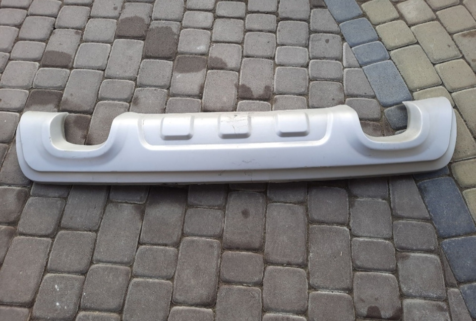КТо в курсе что это за накладка? — KIA Sportage (2G), 2 л, 2007 года ...