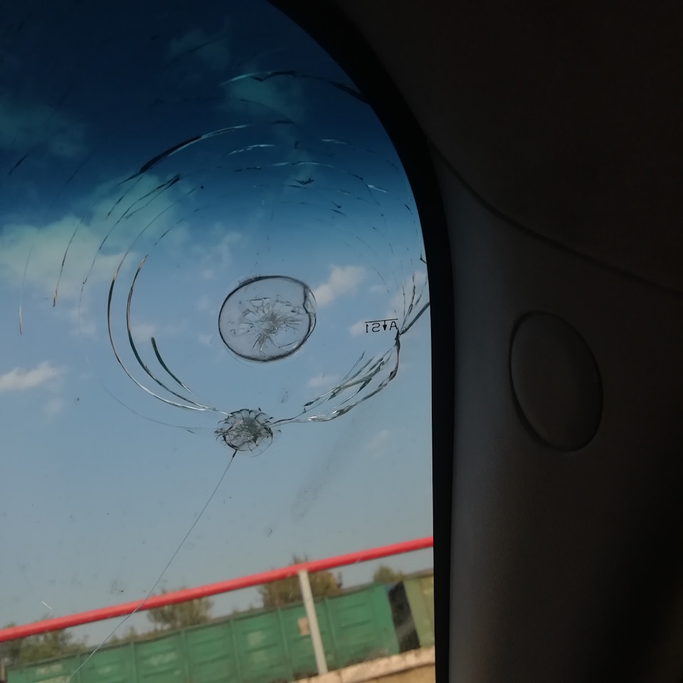 Замена лобового стекла — SsangYong Actyon (2G), 2 л, 2012 года | другое ...