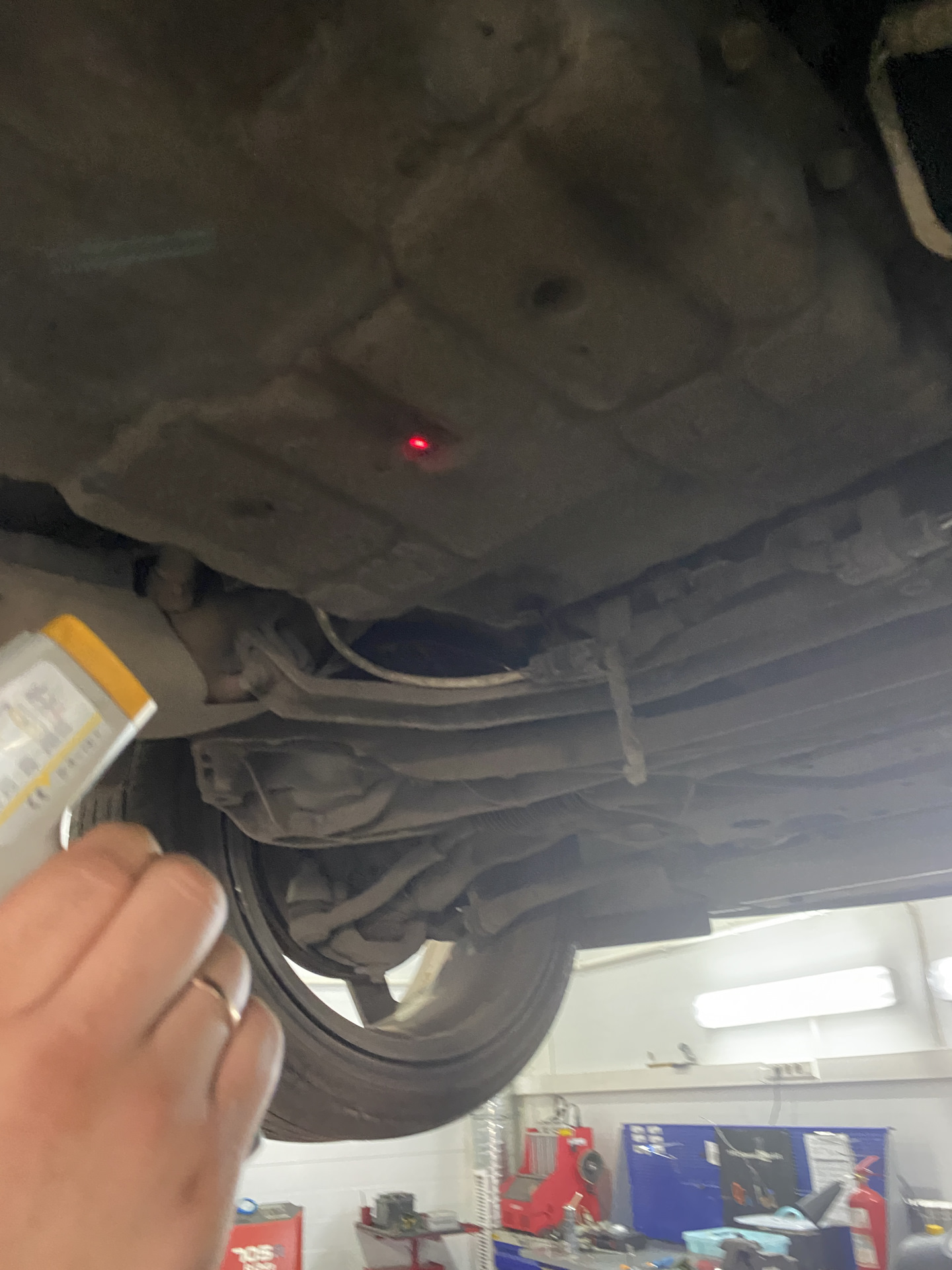 Замена масла в акпп и двигателе — Infiniti G25, 2,5 л, 2012 года ...