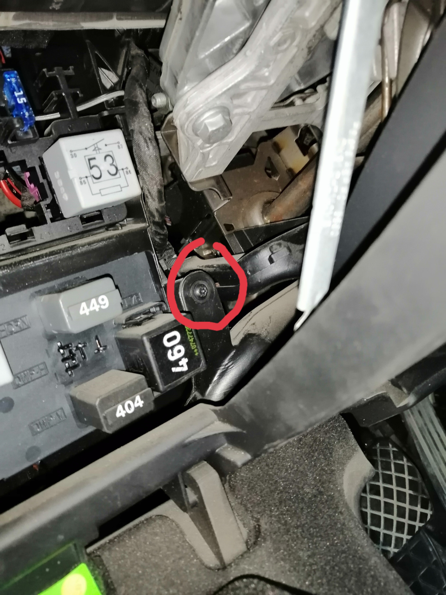 Как снять сервопривод v158 с гольф 5 Ремонт сервопривода V158 - Volkswagen Passat B6, 1,8 л, 2008 года своими руками 