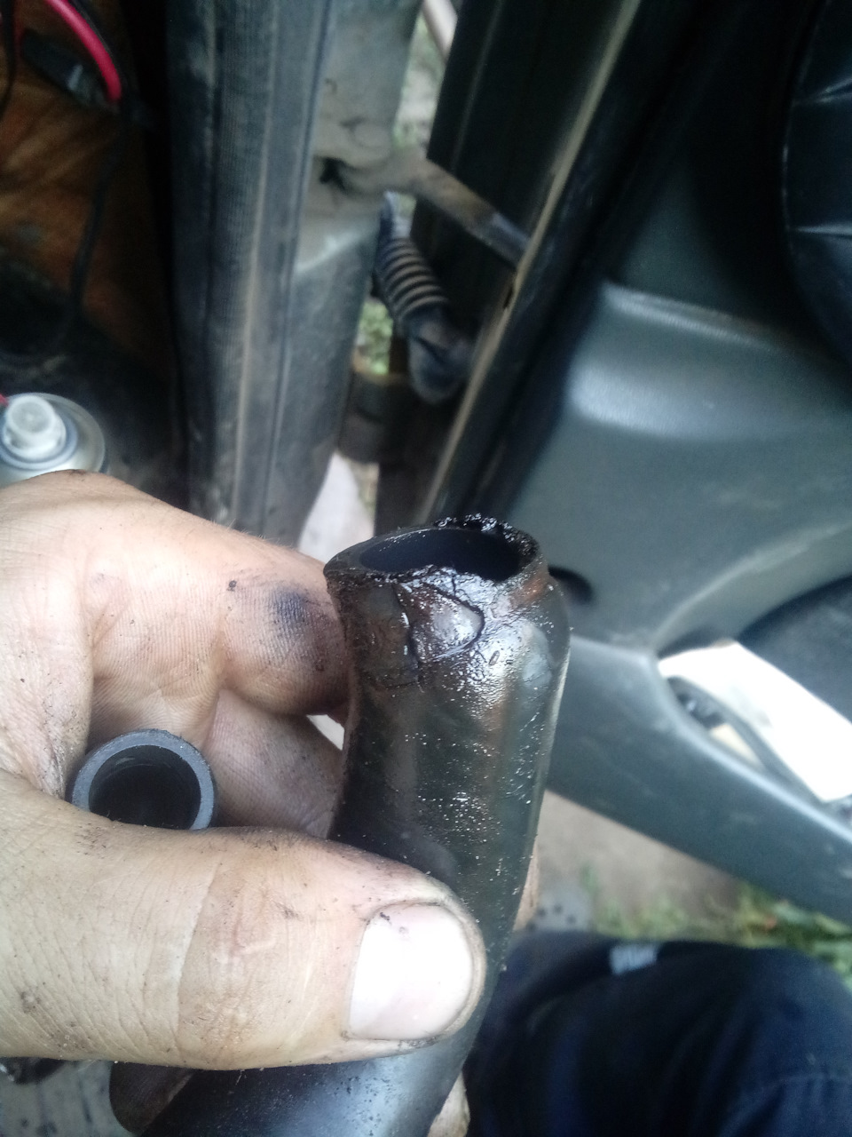 Вот он виновник сырости — от крана до тройника. — Lada 2120 Надежда