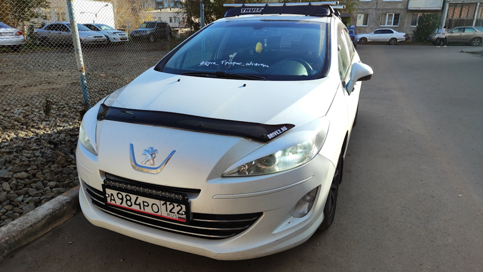 Реснички на фары Пежо 408 — Peugeot 408, 1,6 л, 2013 года | аксессуары ...