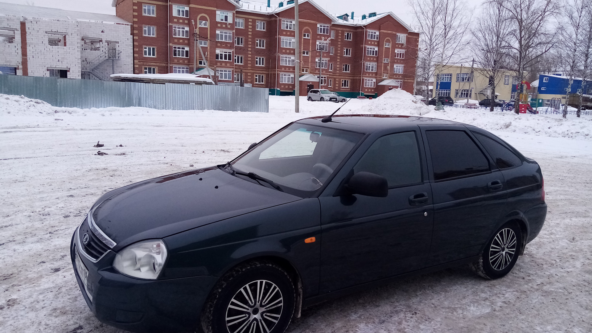 Lada Приора хэтчбек 1.6 бензиновый 2012 | на DRIVE2