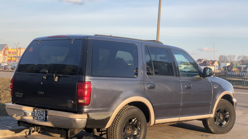 lifted ford expedition 1999