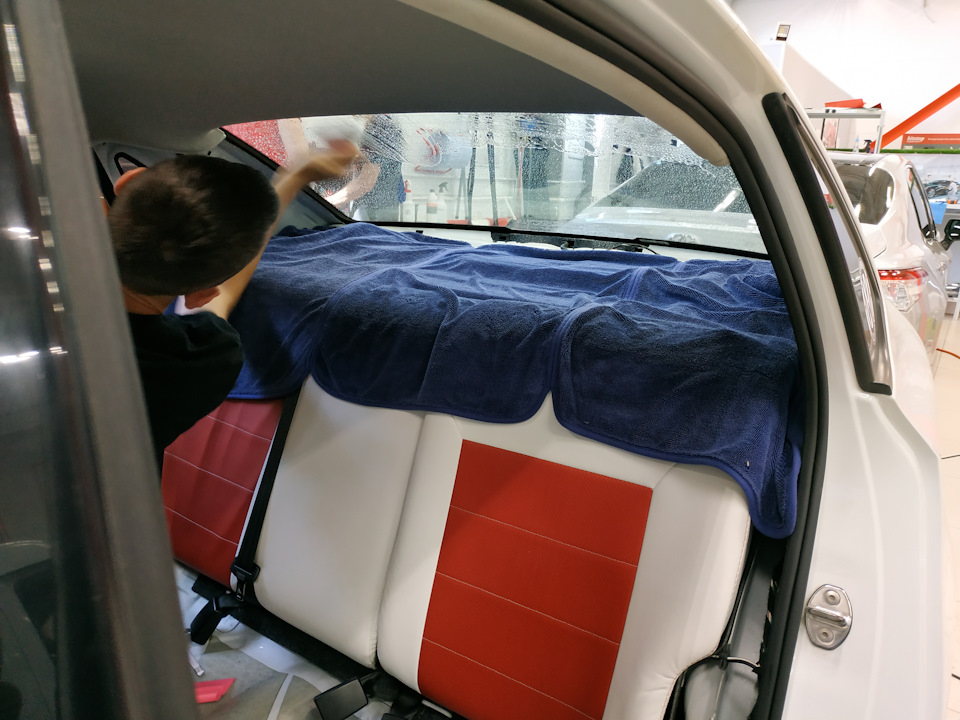 Стерильная чистота — потом красота. — Volkswagen Polo Sedan