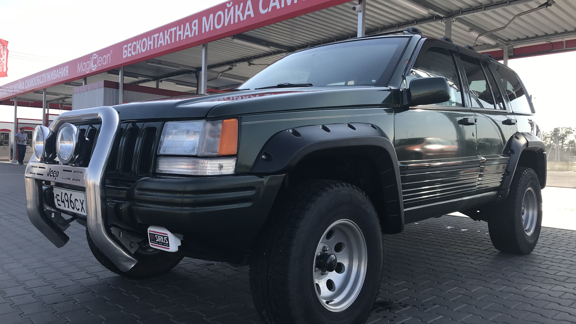 Jeep Grand Cherokee (ZJ) 4.0 бензиновый 1995 | ♤ĞŗȺɳƊ♤™ 🔥механика🔥 на  DRIVE2