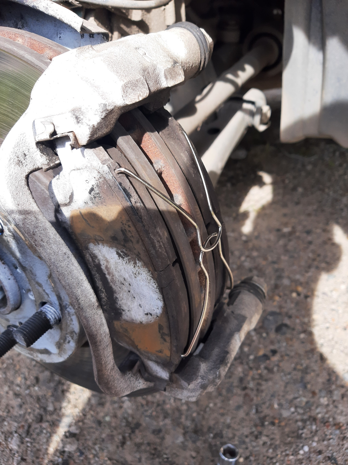 суппорта на газель от тойоты. задний суппорт тойота камри 10 новый. ремонт суппорта тойота.