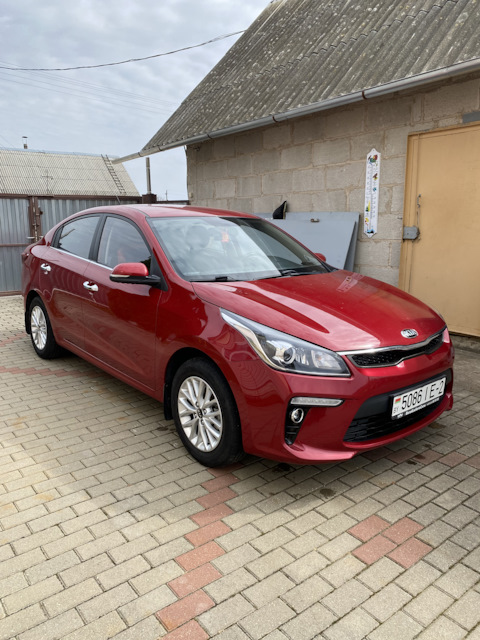 Kia Rio Red хамелеон