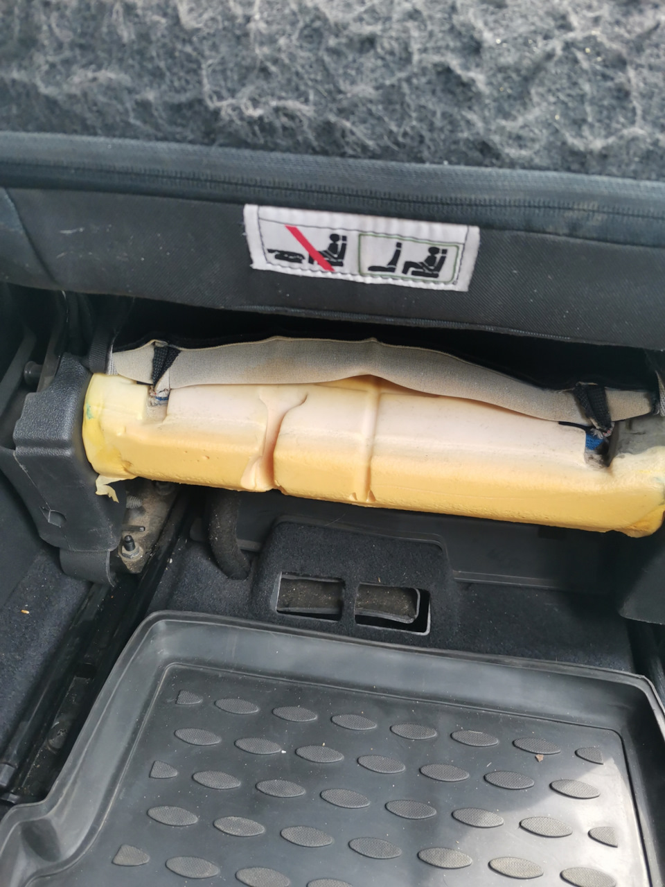 Ремонт датчика присутствия пассажира — Renault Grand Scenic III, 1,5 л ...