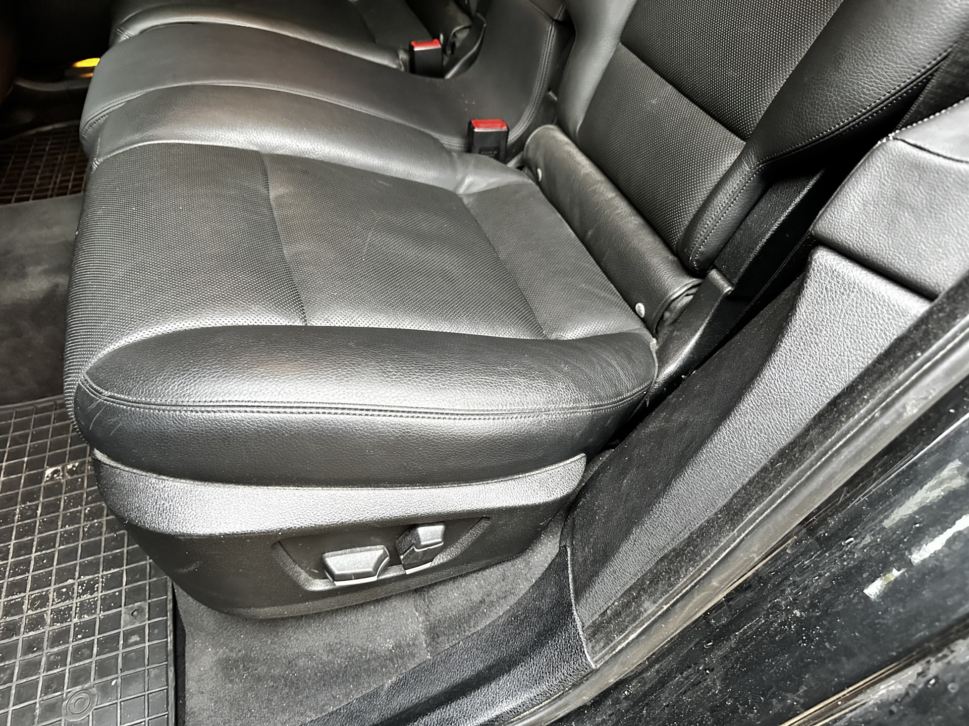 Задний ряд сидений BMW F07 GT Электра/подогрев/вентиляция с двух мест в ...