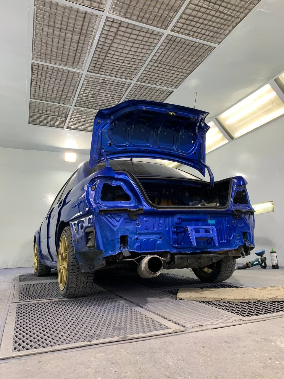 есть панель! пытались вытянуть, но крайне сложно. замена была надежнее. Главное что лонжи ровные остались! — Subaru Impreza WRX STI (GD)