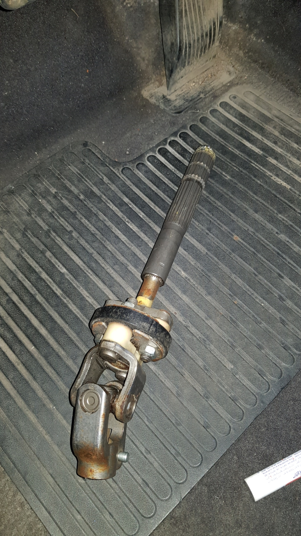 Замена рулевого карданчика — Honda Accord (7G), 2,4 л, 2006 года ...