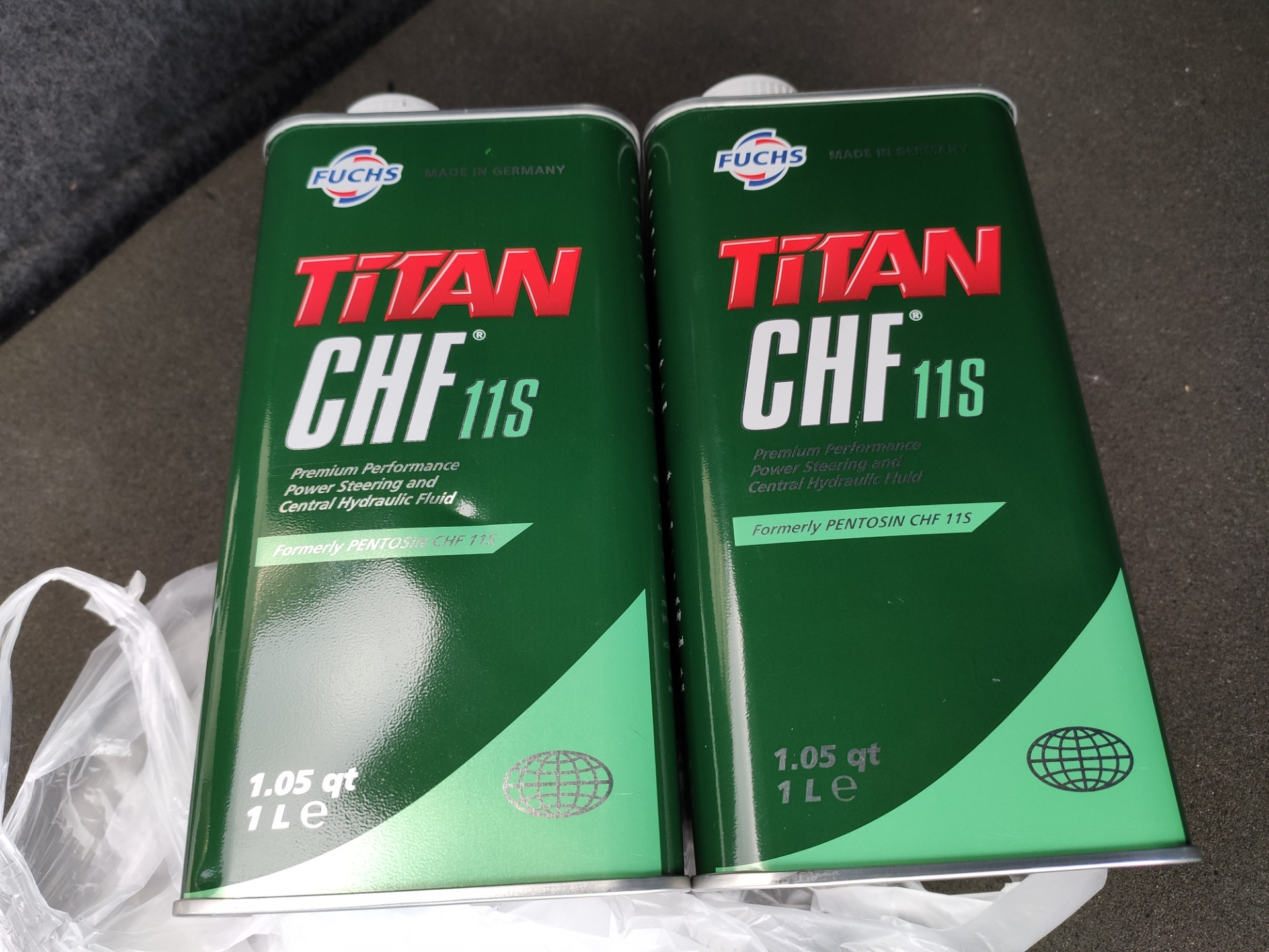 Pentosin fluid chf 11s. Fuchs Pentosin CHF 11s. 83290429576 BMW Pentosin CHF 11s жидкость для гидроусилителя руля. Titan CHF 11s / Pentosin CHF 11s. Titan CHF 11s артикул.