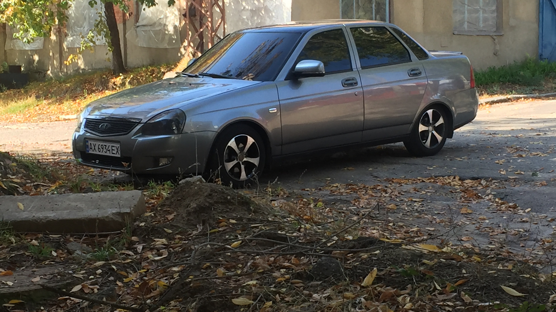 Lada Приора седан 1.6 бензиновый 2008 | quartz metallic на DRIVE2