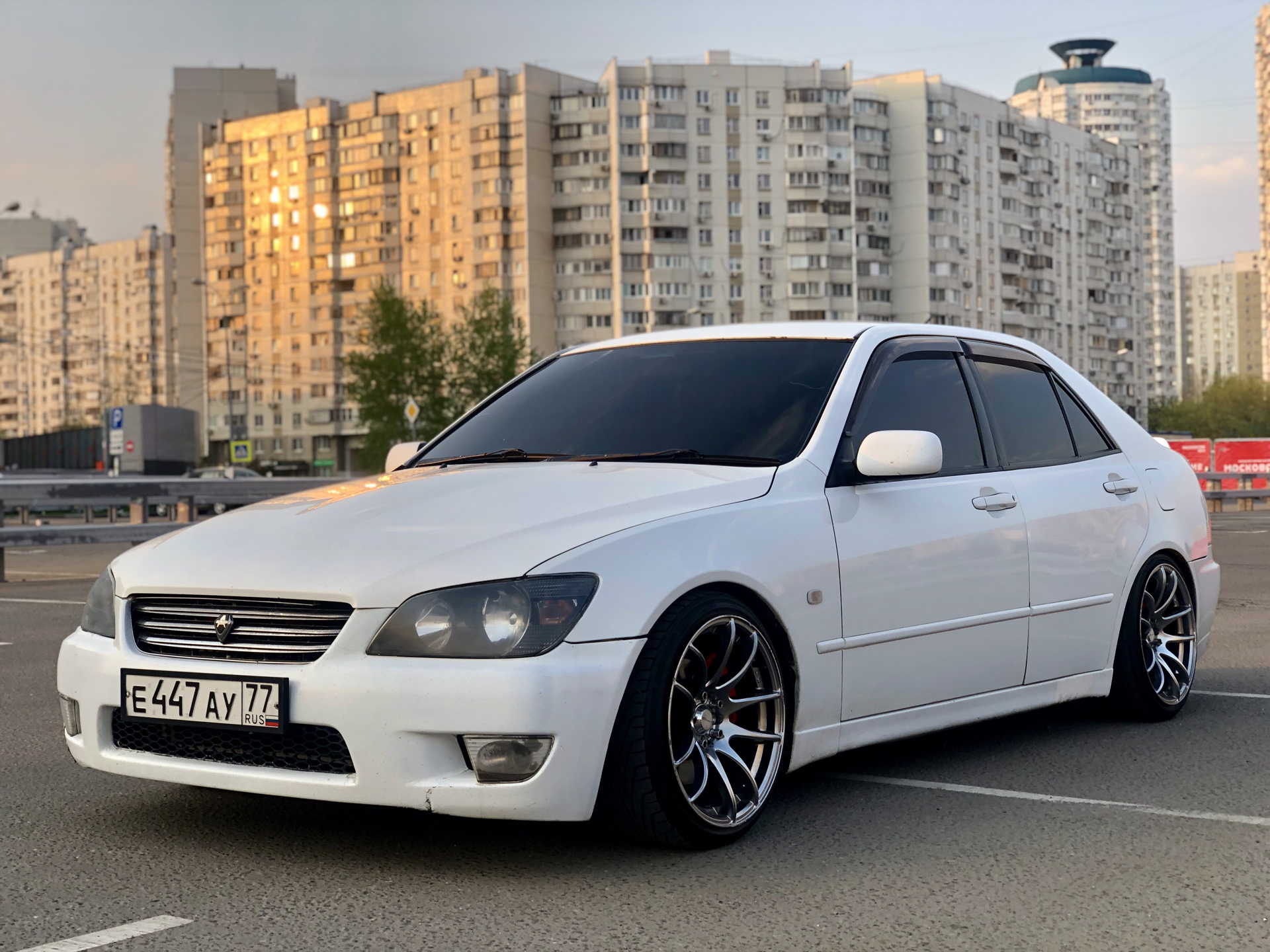 Тойота альтеза. Toyota Altezza.