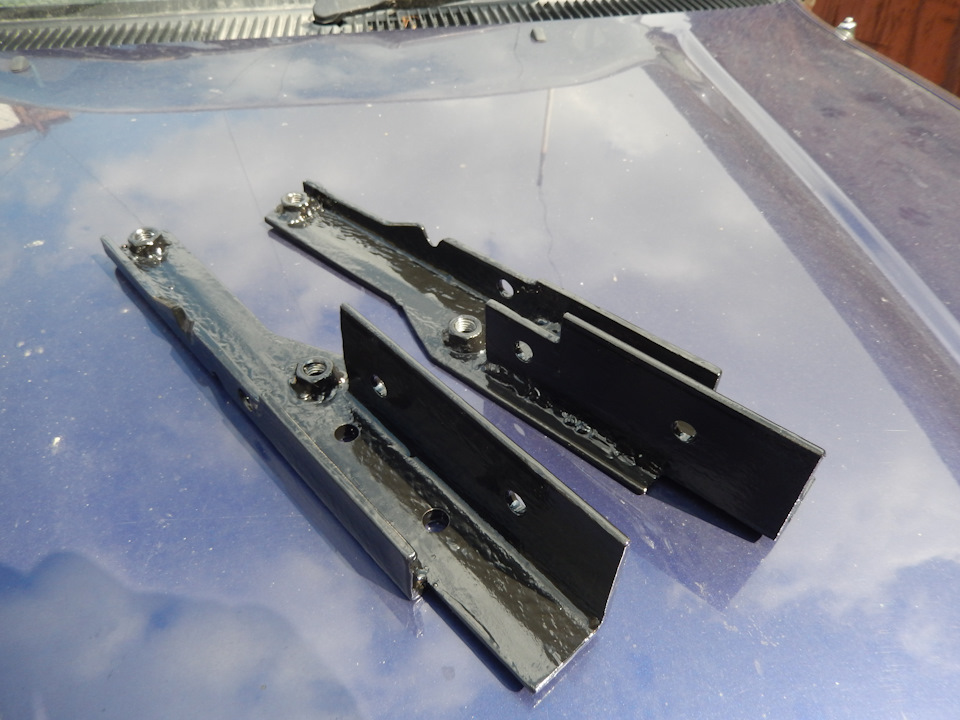 Ветровики на рено дастер какие лучше - 82 фото