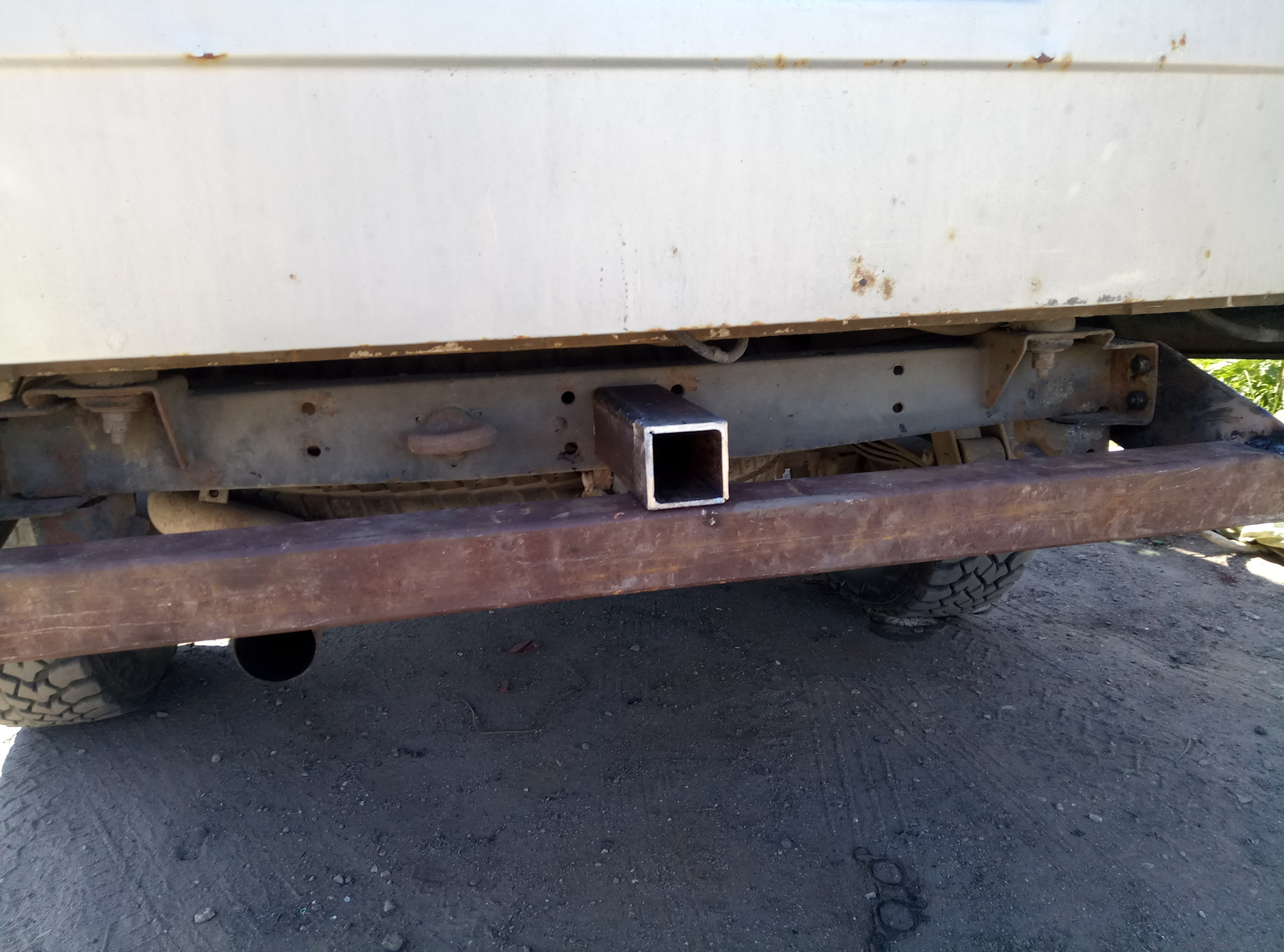 Фаркоп американский квадрат 2” часть 1 — УАЗ Pickup, 2,7 л, 2011 года ...