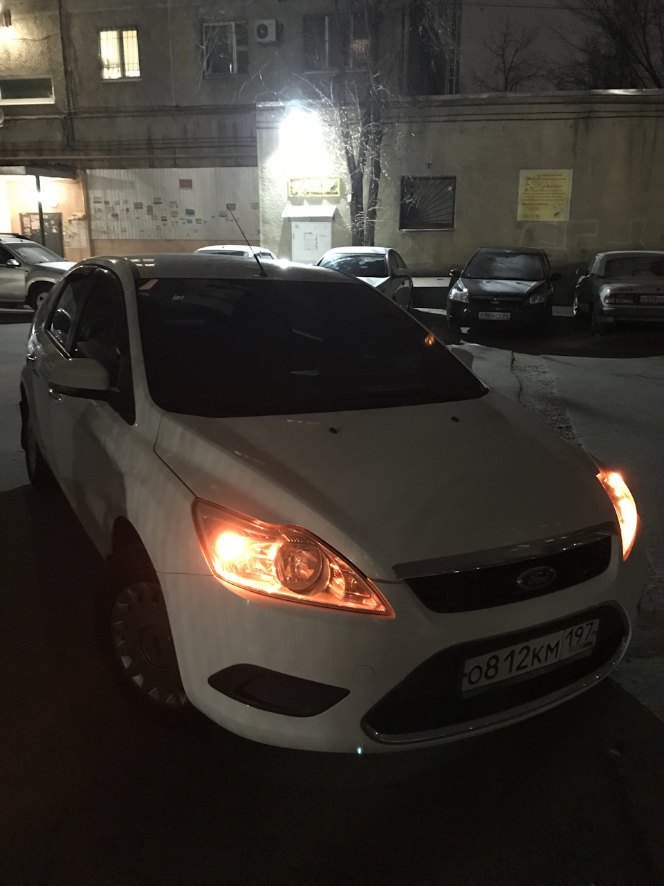 Тонировка 20% в круг — Ford Focus II Hatchback, 1,6 л, 2011 года | стайлинг  | DRIVE2