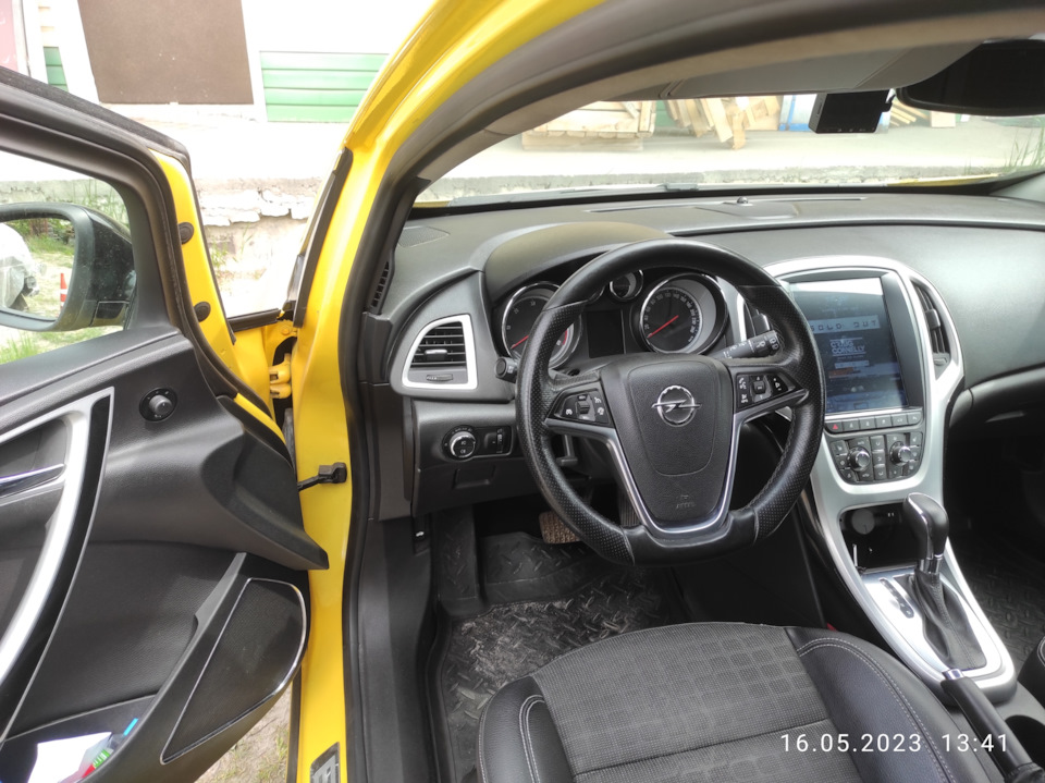 Концевик двери? — Opel Astra J GTC, 2 л, 2012 года | наблюдение | DRIVE2