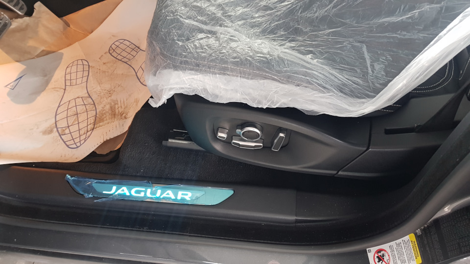 Привычные дела 2 — Jaguar E-Pace, 2 л, 2019 года | стайлинг | DRIVE2