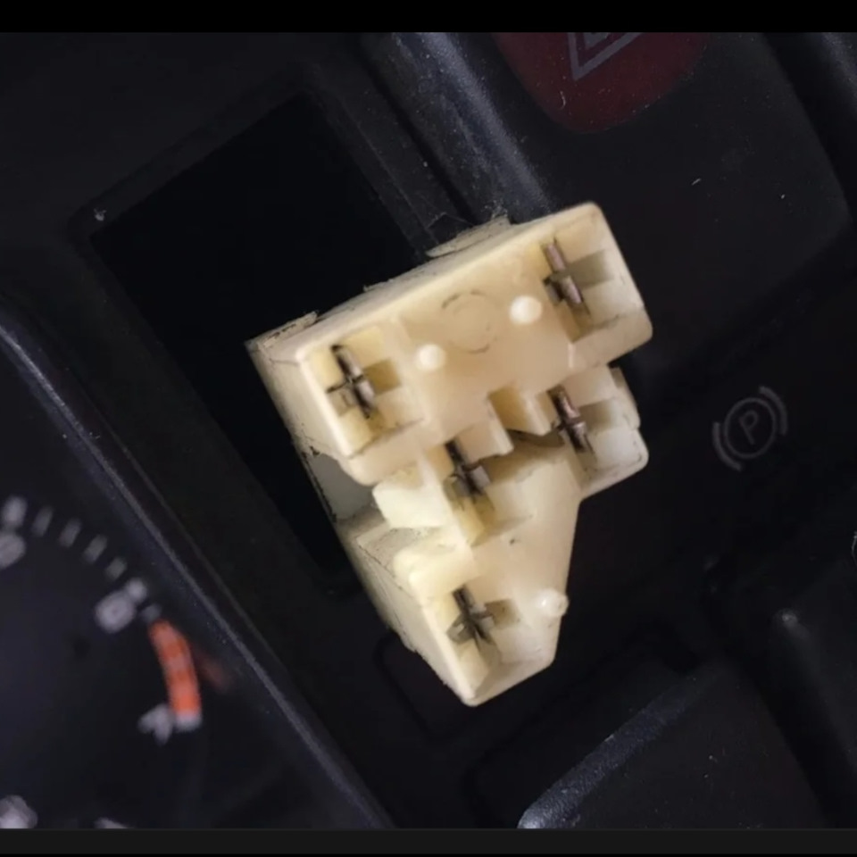 Подключение ПТФ к габаритам — Volkswagen Golf Mk2, 1,3 л, 1988 года ...