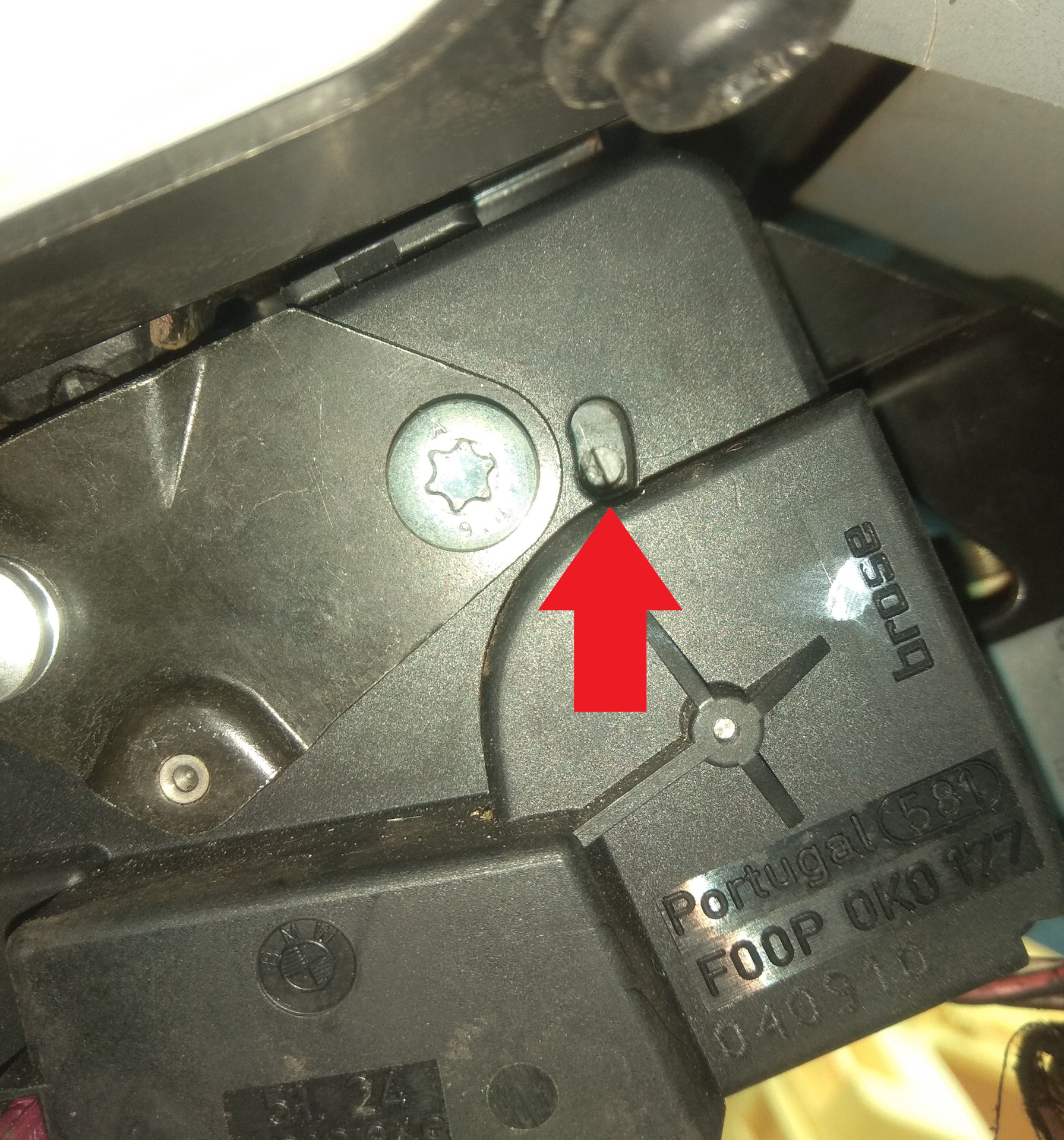 Аварийное открытие стекла двери багажника Е46 туринг. — BMW 3 series ...