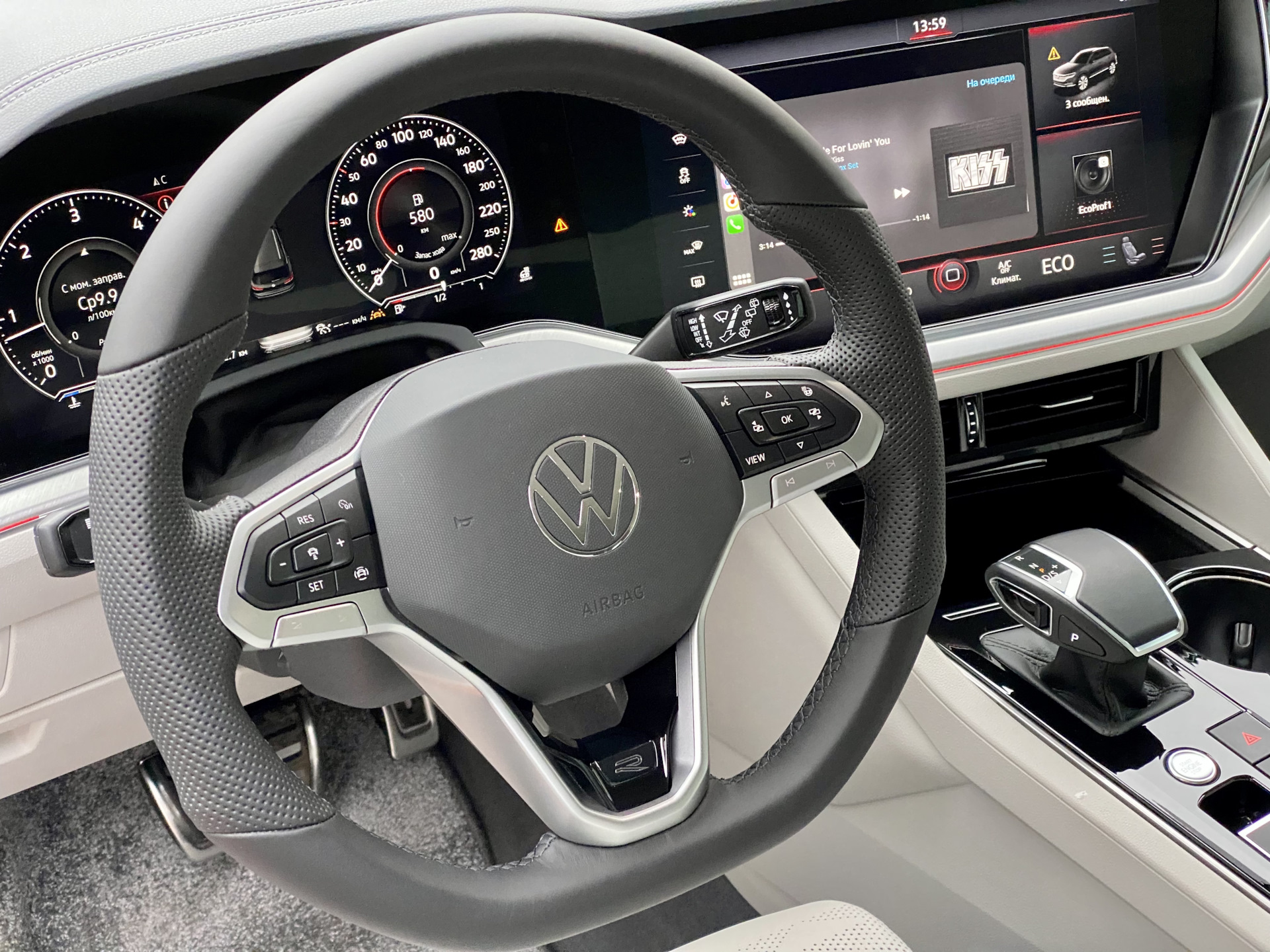 Новый руль — Volkswagen Touareg (3G), 3 л, 2019 года | стайлинг | DRIVE2