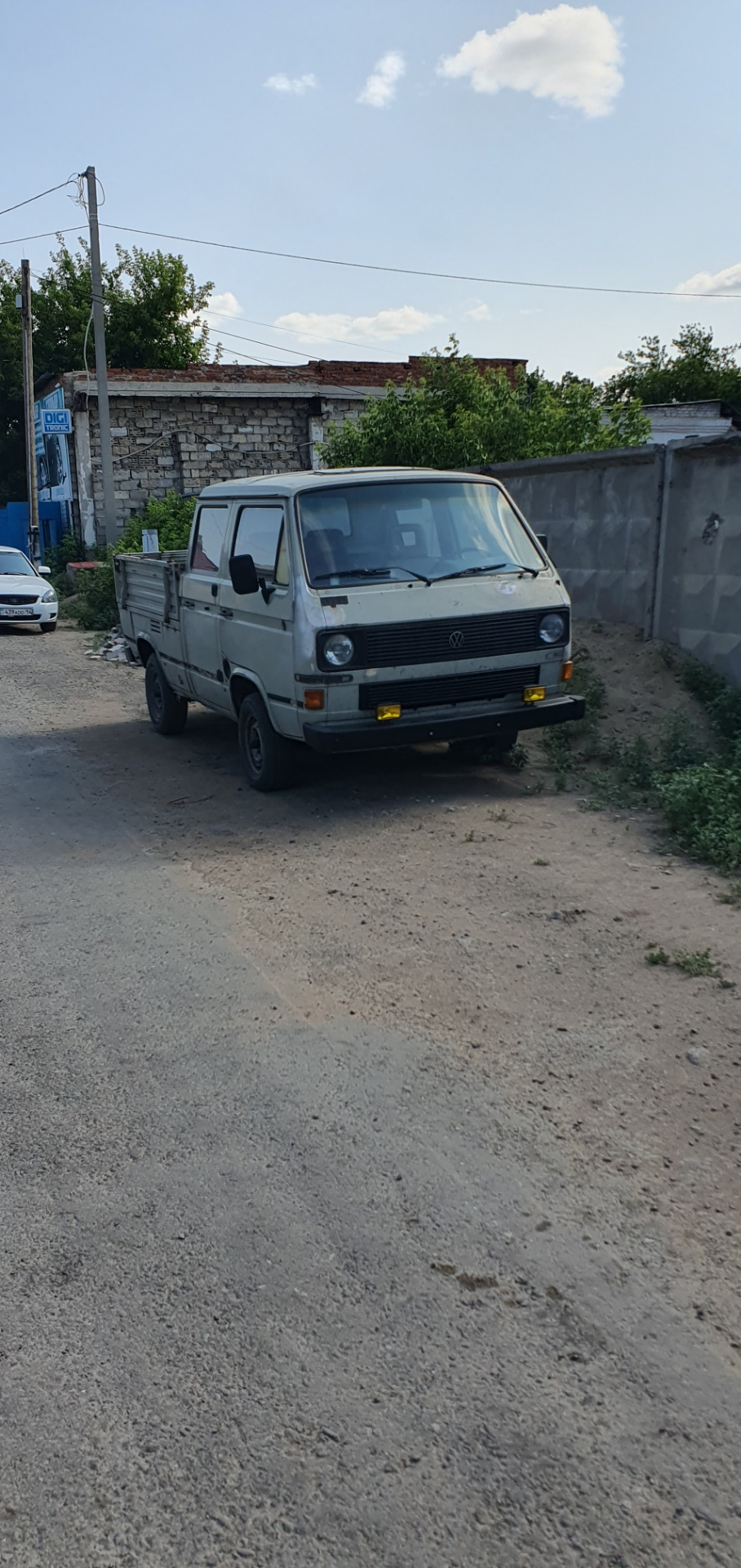 Эвакуация из гаража — Audi 100 (C3), 2,2 л, 1990 года | эвакуация | DRIVE2