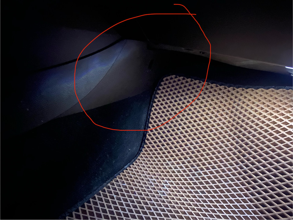 Вот тут вот — Volkswagen Passat B7