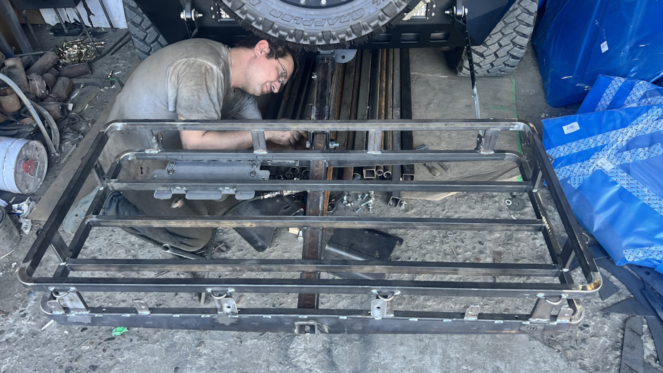 Корзина в фаркоп — Jeep Wrangler (JK), 3,6 л, 2014 года | аксессуары ...