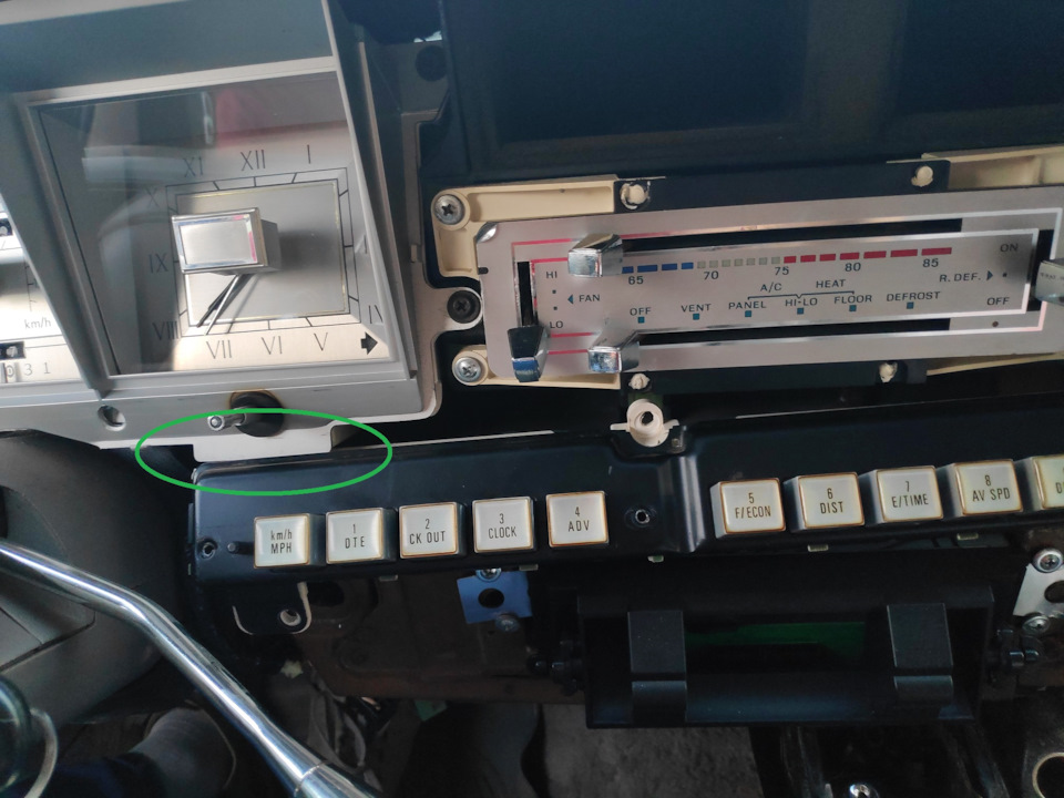 Фото в бортжурнале Lincoln Town Car I