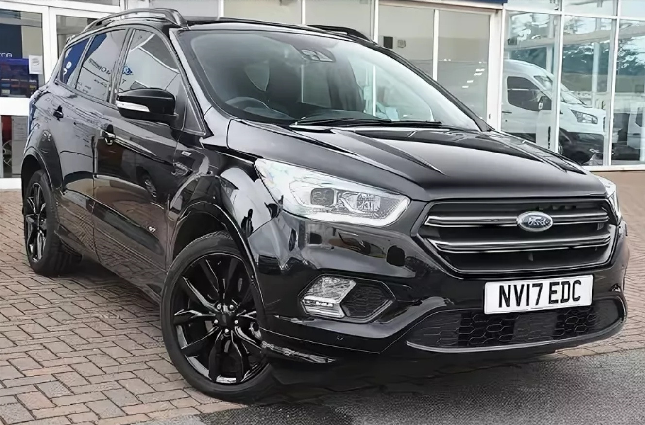 Форд куга 2 рестайлинг. Ford Kuga 2 St line. Ford Kuga 2 Рестайлинг St line. Ford Kuga 2 Black Edition. Ford Kuga 2018 черный.