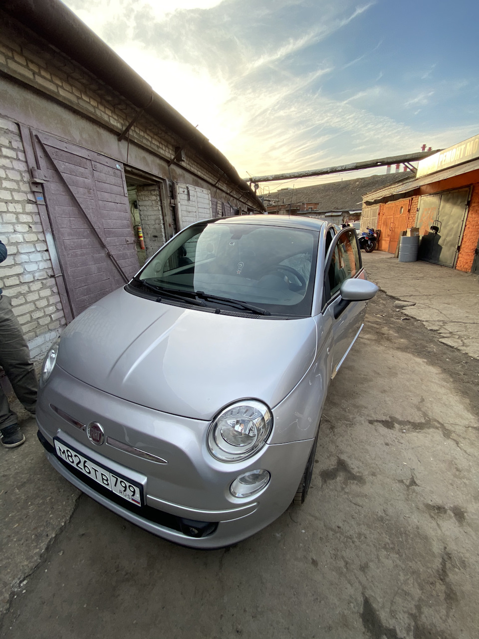 Fiat 500 реснички