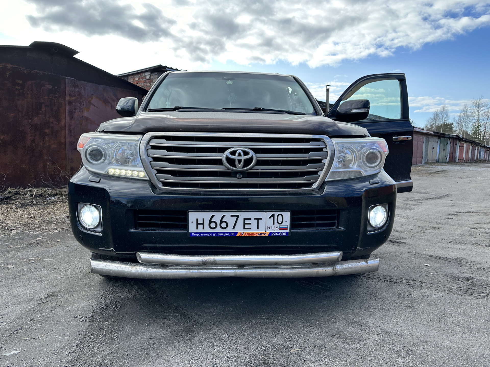 После установки LED ламп в ПТФ — Toyota Land Cruiser 200, 4,5 л, 2012 года  | своими руками | DRIVE2