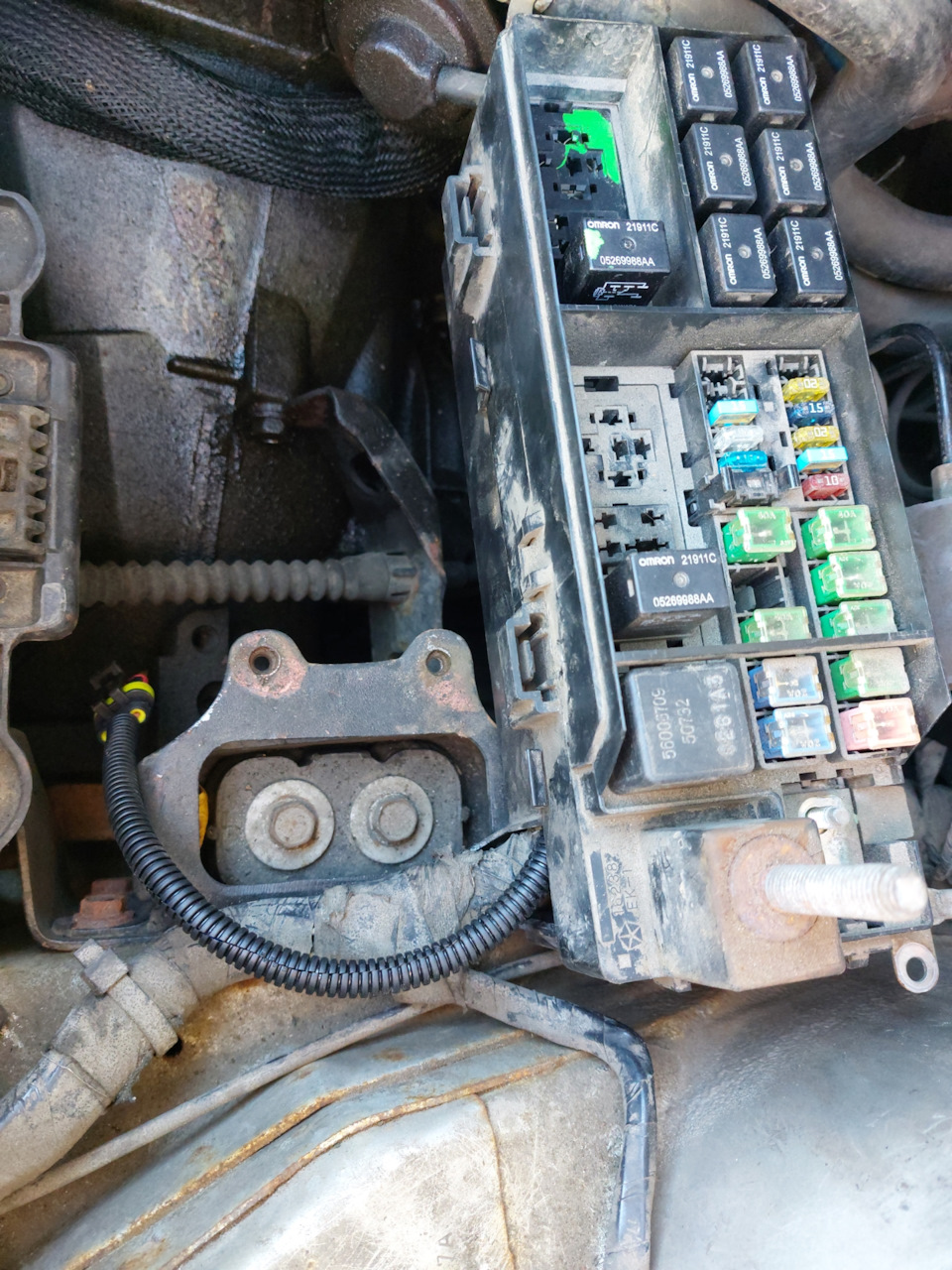 Фото в бортжурнале Chrysler PT Cruiser. Запчасти на фото: 05269988AA