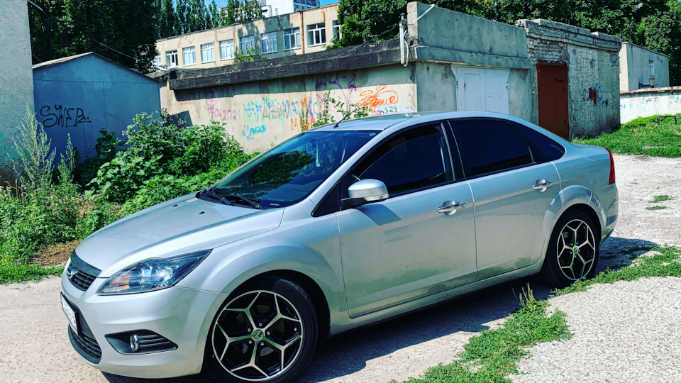 Ford Focus Sedan