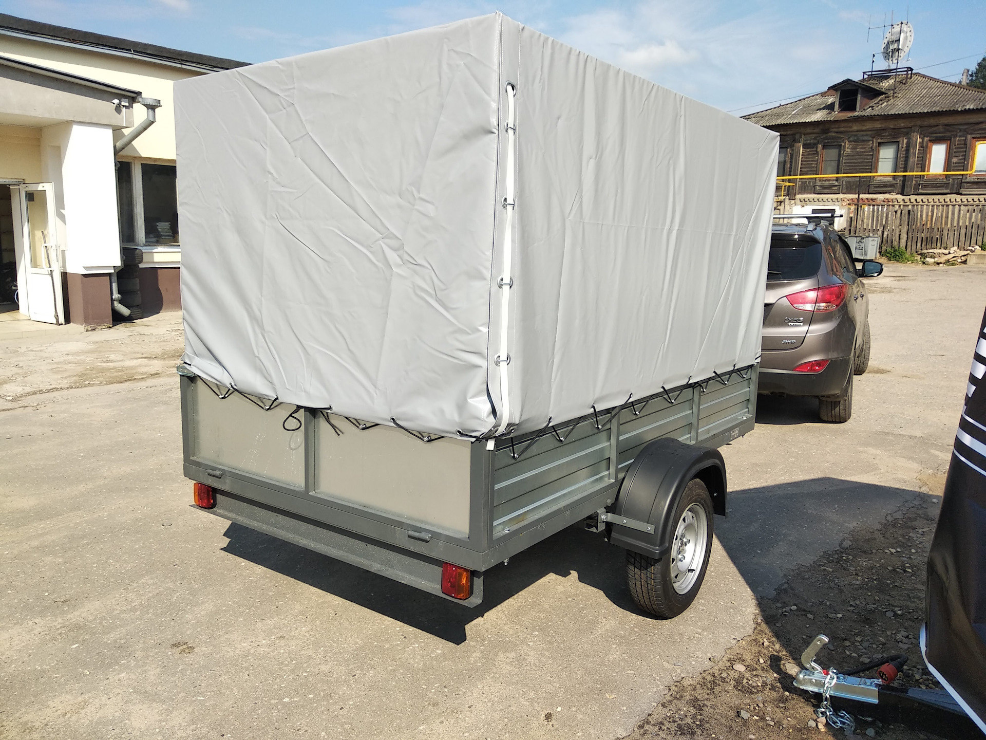 Прицепы хендай. Прицеп hyundai kmbca18apnu00. хендай с прицепом. прицеп hyundai kmbca18apnu001883. прицеп из хенде солярис.