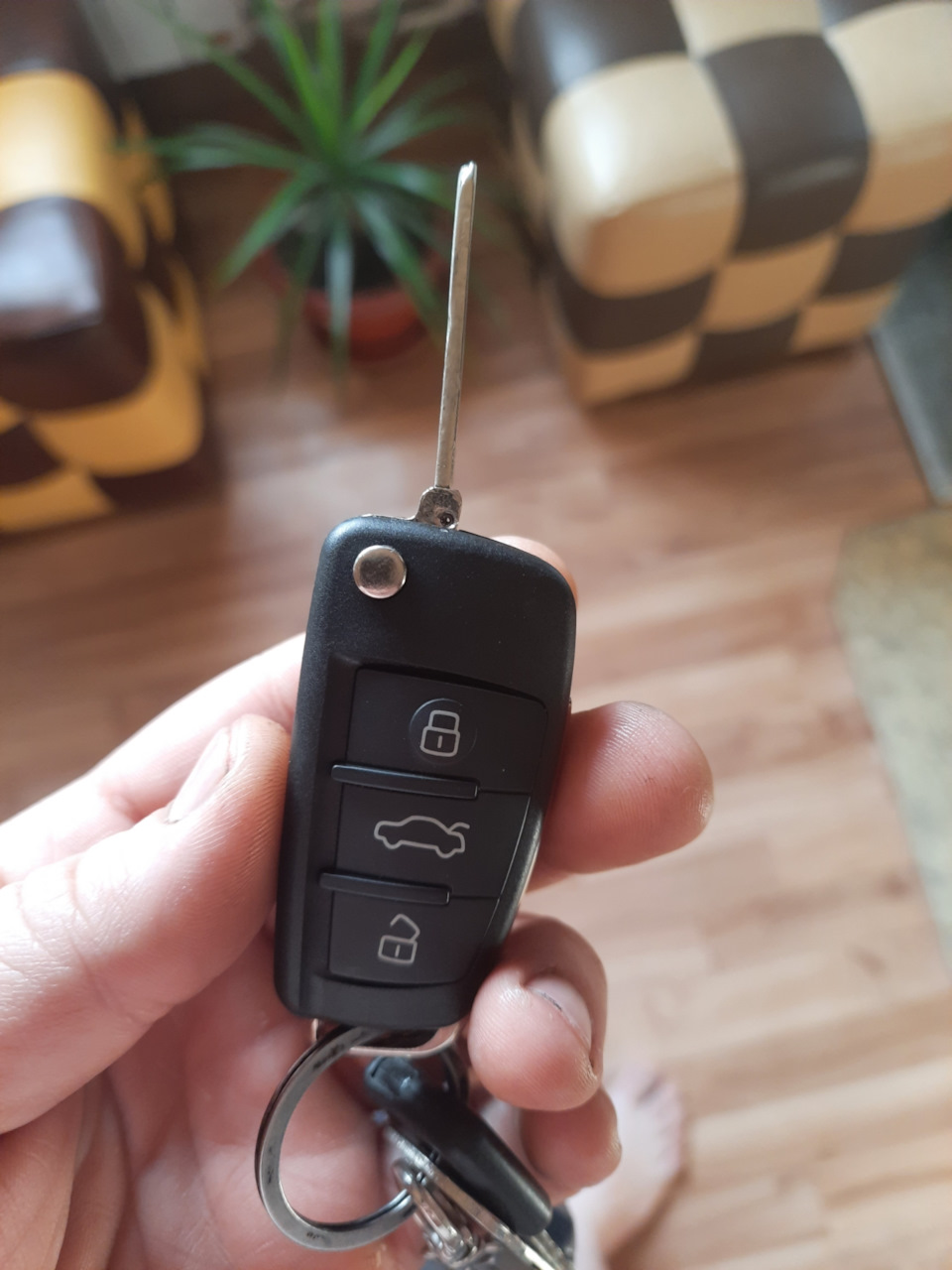 Ключ выкидуха — Chevrolet Niva, 1,7 л., 2004 года | просто так | DRIVE2